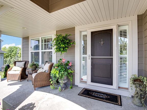 3rd image of 6020 Black Oaks Ct N