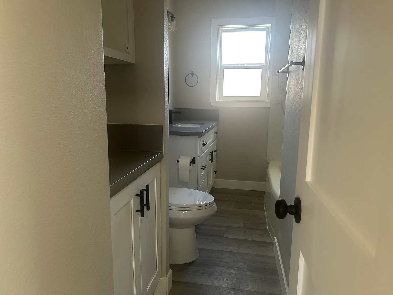 2 bed, 700 sqft, $1,400 — Photo 4