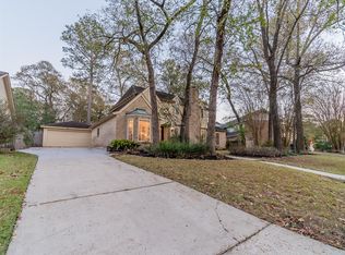 305 Scarborough Dr, Conroe, TX 77304