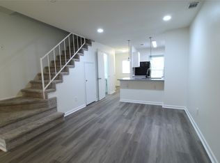 605 Carriagehouse Ln #B-2, Garland, TX 75040