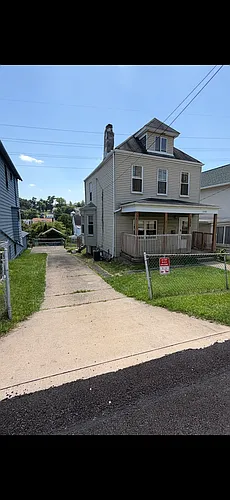 1208 Elwell St Photo 1