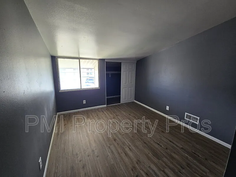 3 bed, 1.5 bath, 1054 sqft, $1,495 — Photo 3