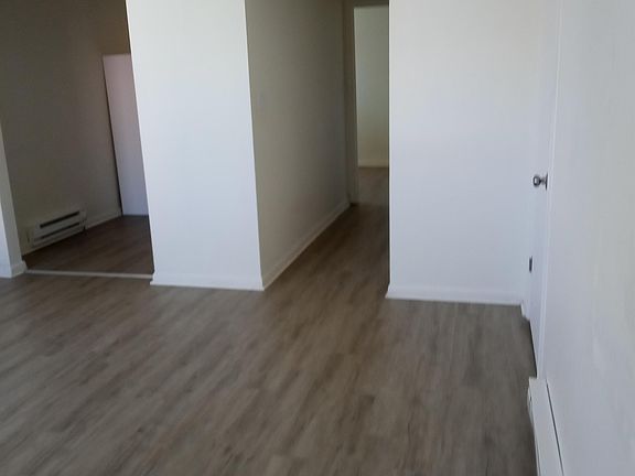 3rd image of 229 S Garfield Ave #1