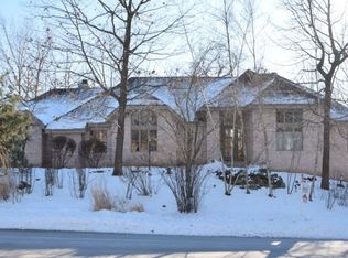 115 E Ravine Baye Rd, Bayside, WI 53217