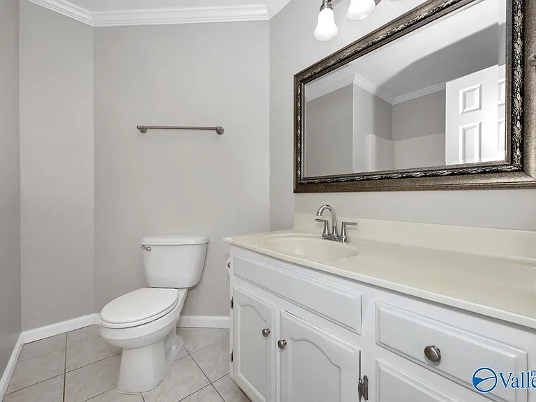 180 Jarrett Ln — Photo 35