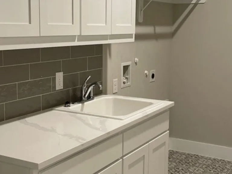 3708 Horseshoe Dr — Photo 3