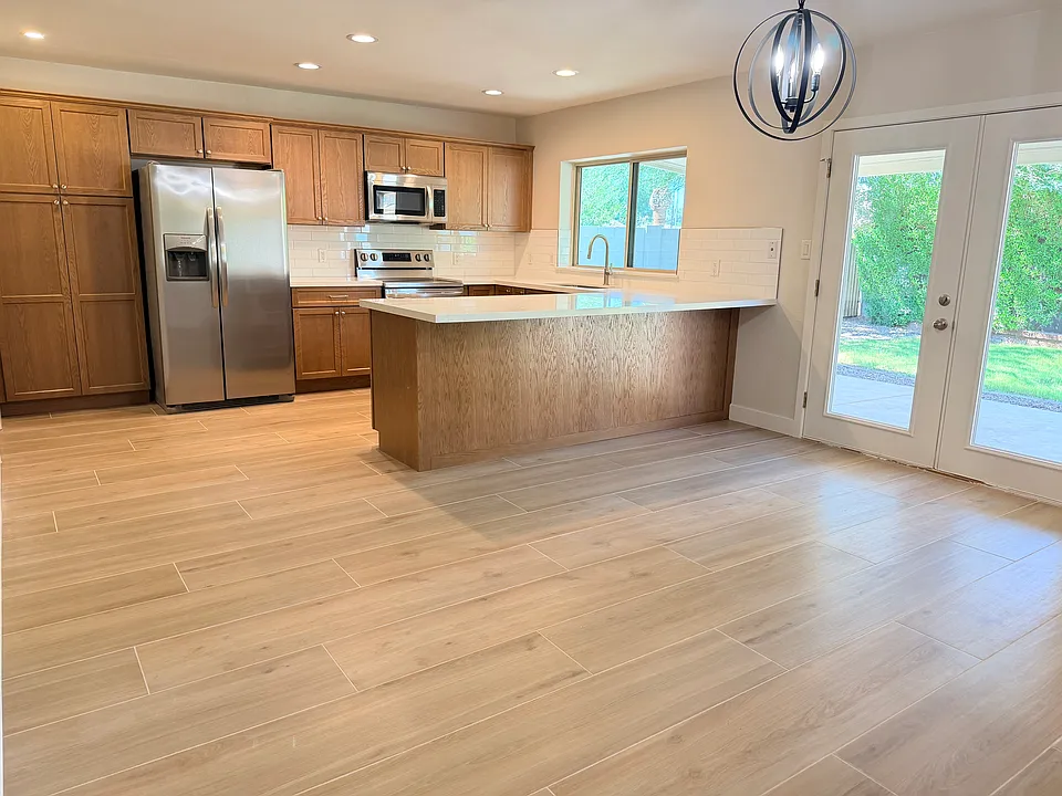 2108 E Gemini Dr