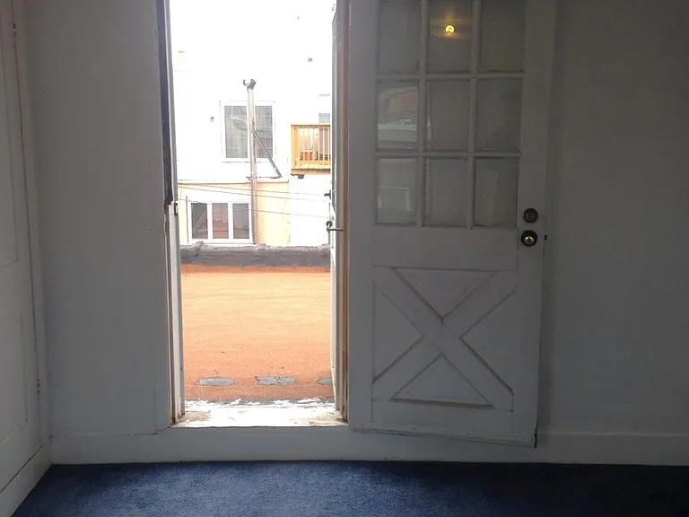 752 N Taylor St — Photo 8