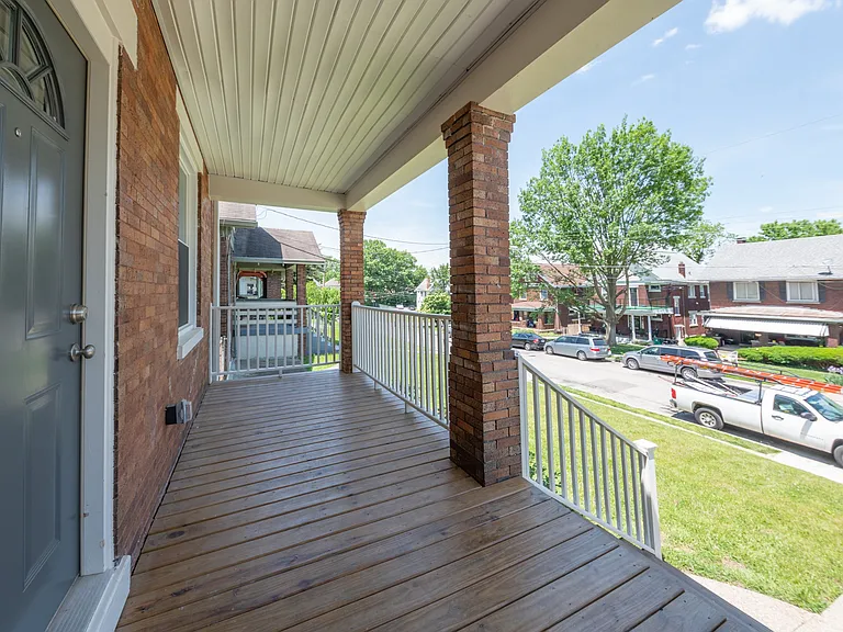 1917 Crane Ave #2 — Photo 3