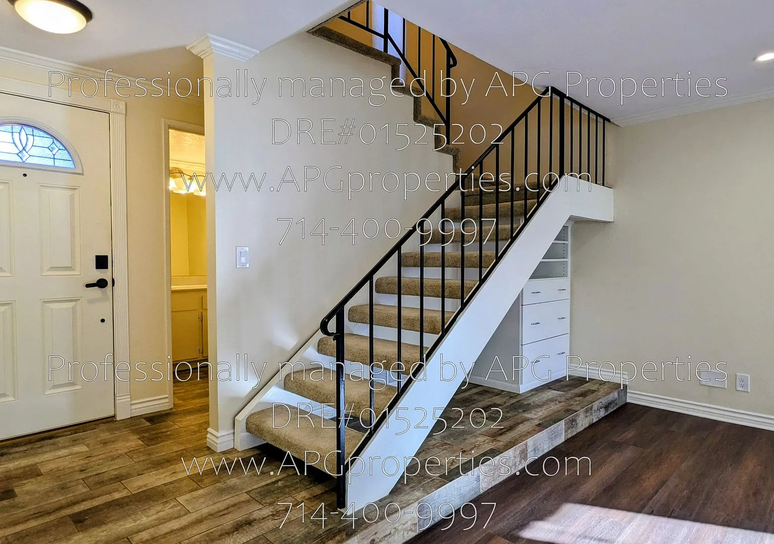 Beautifully Upgraded 2 bedroom / 2.5 bathroom Townhome in Prime Yorba Linda! — Photo 3