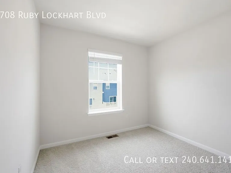 9708 Ruby Lockhart Blvd — Photo 17
