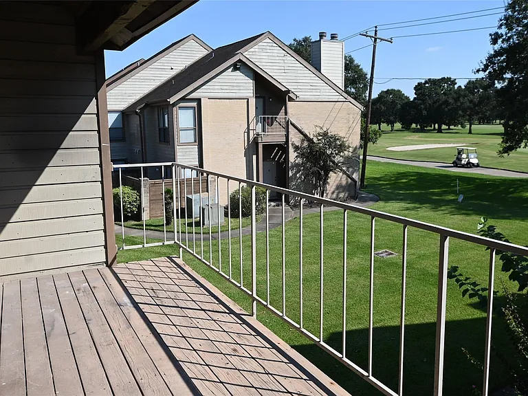 8455 Sands Point Dr — Photo 14
