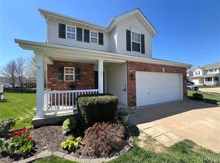 124 Roxbury Dr, O'Fallon, MO 63366
