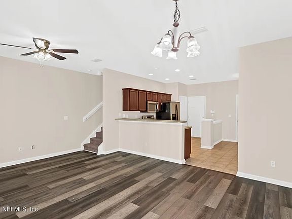 5th image of 1727 Biscayne Bay Cir