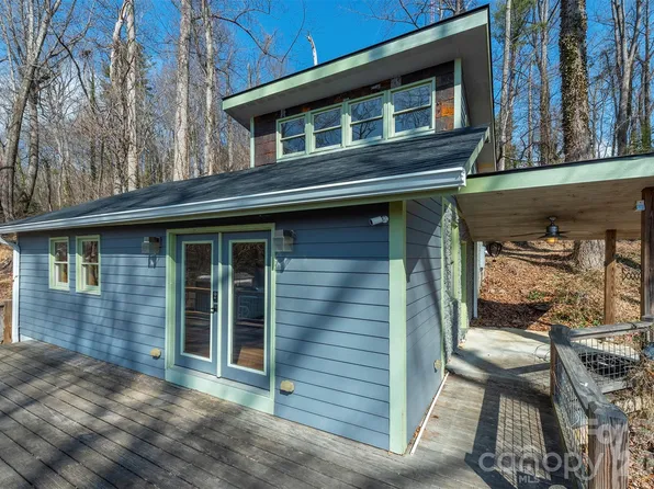 316 Oakdale Dr, Hendersonville, NC 28791