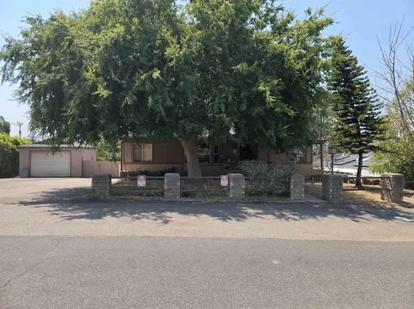 3560 Ybarra Rd, Spring Valley, CA 91978