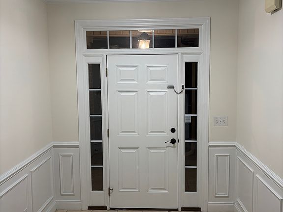 4th image of 107 Faversham Ln