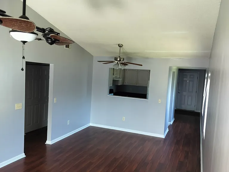 212 Magnolia Plantation Ct — Photo 4
