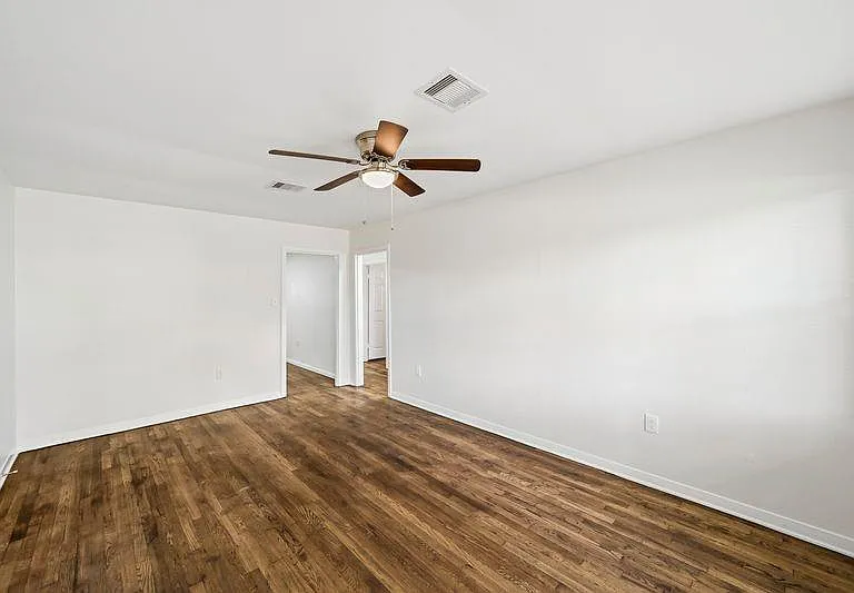 2409 Estate Dr — Photo 18