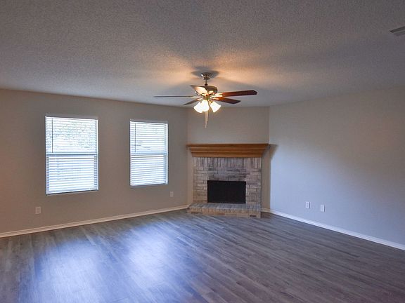 5th image of 1202 Leeward Ln