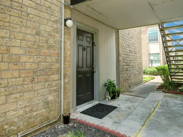 5550 N Braeswood Blvd APT 70, Houston, TX 77096