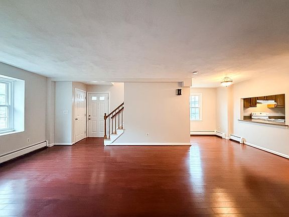 5th image of 16 Stillwater Drive