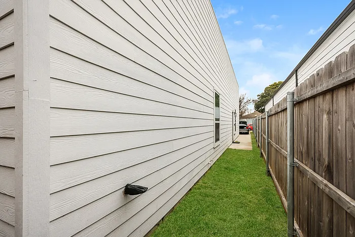 2216 Dyson St — Photo 10