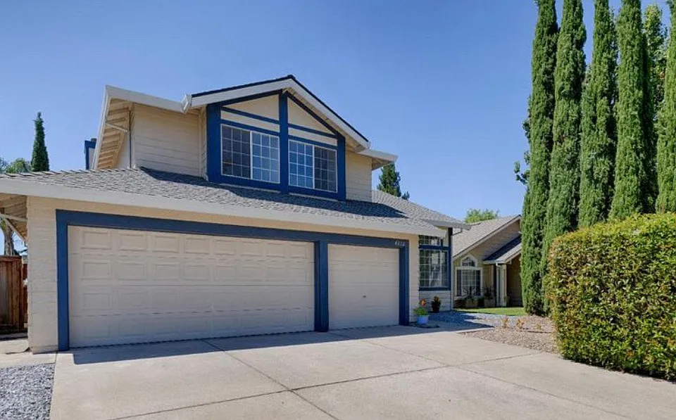 4212 Pearl Wood Way