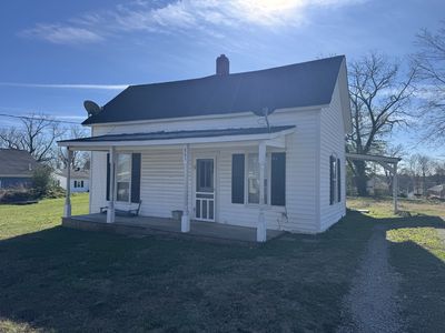 805 W 2nd St, Dickson, TN, 37055