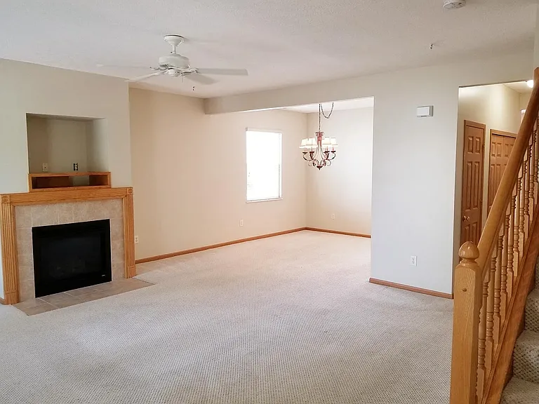 5912 Treven Way — Photo 7
