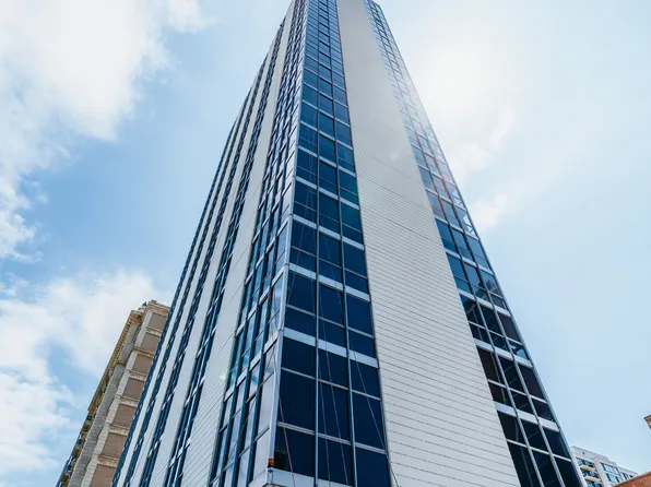 1555 N Dearborn Pkwy APT 7C, Chicago, IL 60610
