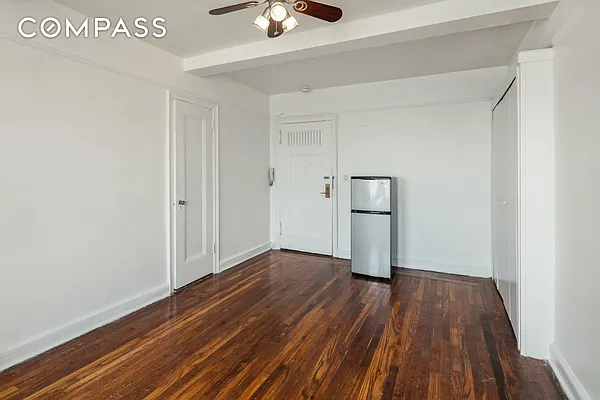 Rented by Compass | media 3