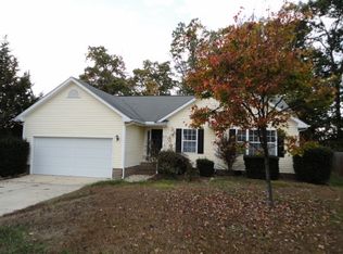 616 Three Meadows Rd, Fuquay Varina, NC 27526