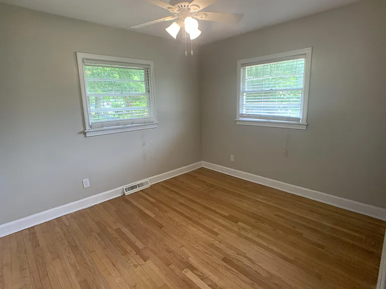 1714 McHenry Ave — Photo 9