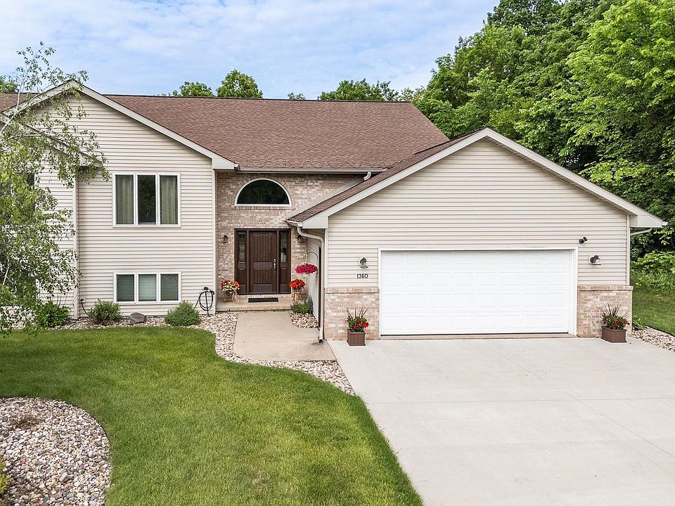 1st image of 1360 Springbrook Dr