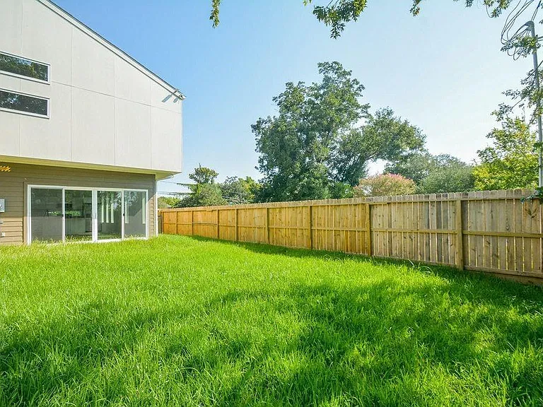 4358 Clover St #A — Photo 31