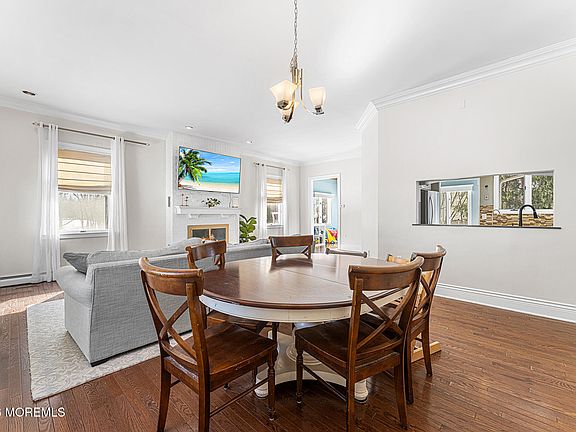 3rd image of 131 Route 537