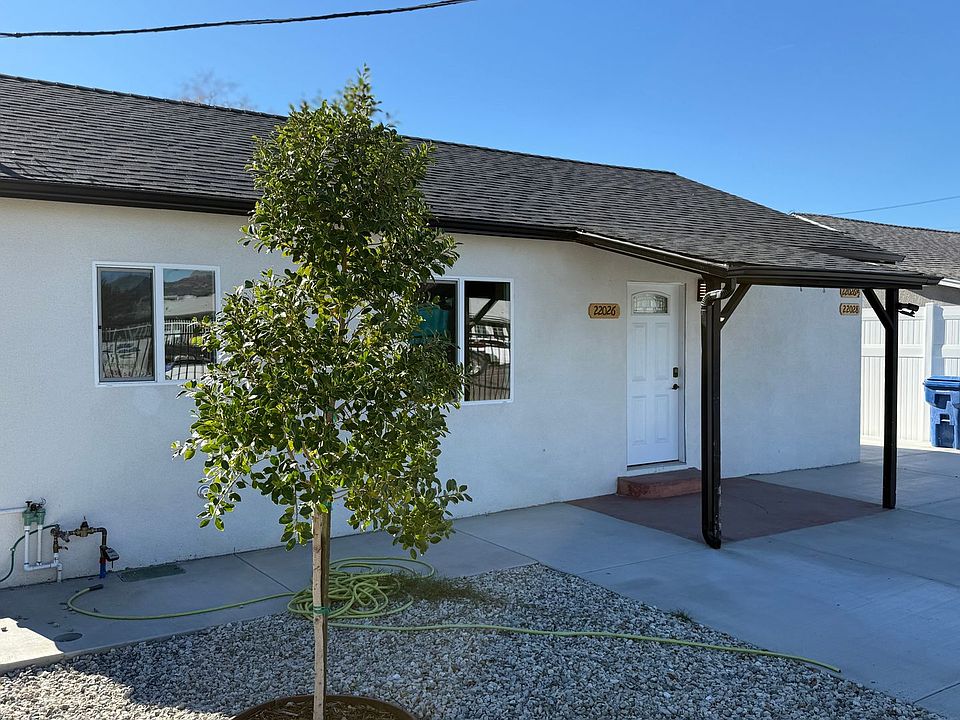 1st image of 22026 Saticoy St #22026