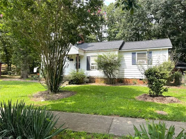 421 Webb St, Mebane, NC 27302
