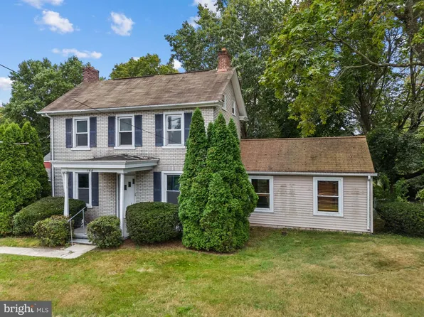 158 W Butler Ave, New Britain, PA 18901