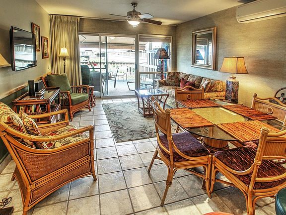 4th image of 4909 Lower Honoapiilani Rd #D7