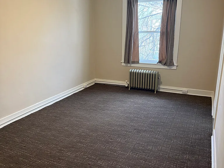 1235 E 14th Ave #23 — Photo 2