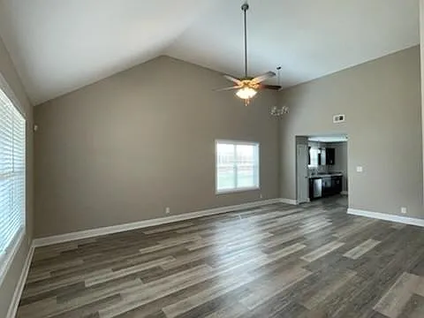 760 Lillian Grace Dr — Photo 3