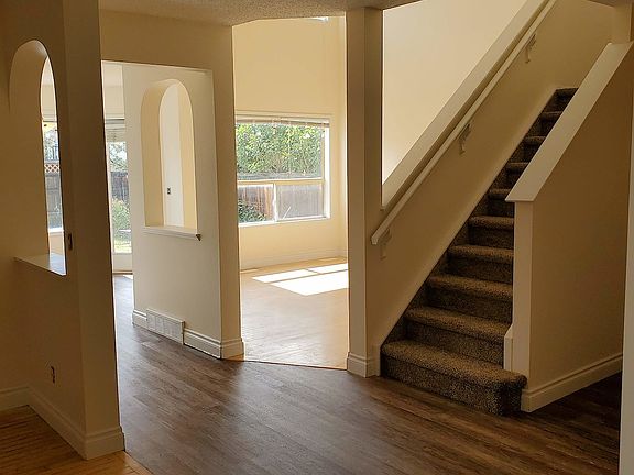 2nd image of 176 Citadel Close NW