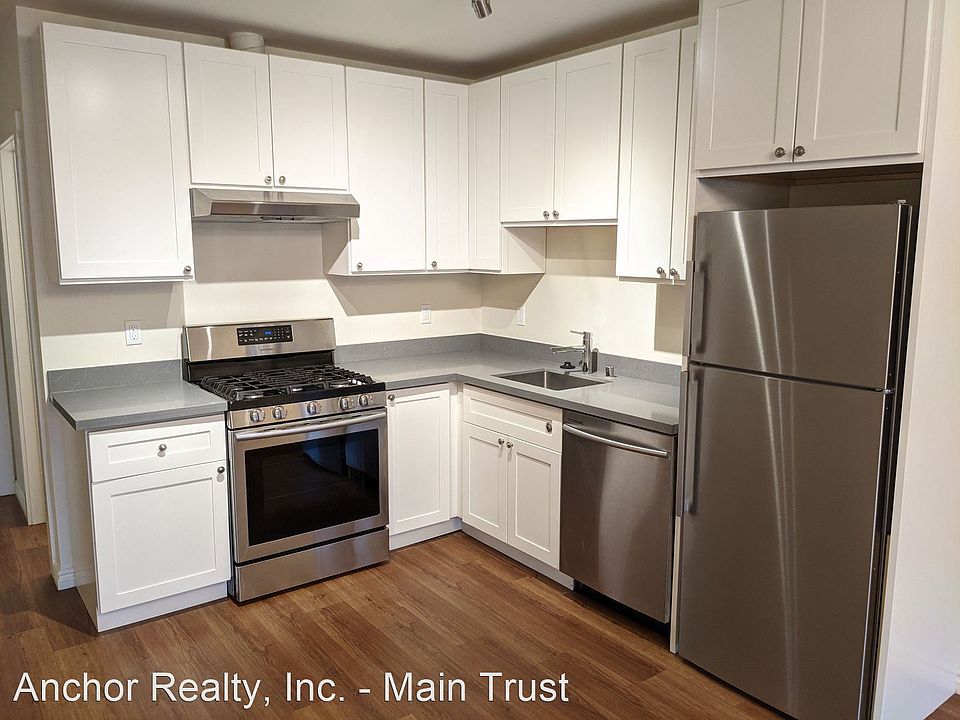 1st image of 1031-1039 Scott St #1035B