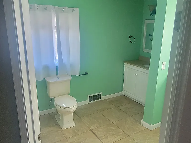 301 Cedar St S #301 — Photo 13