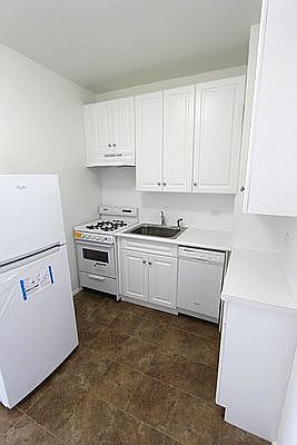 3rd image of 6561 Saunders St APT 3K