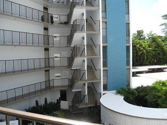 2nd image of 1911 Kalanianaole St #501