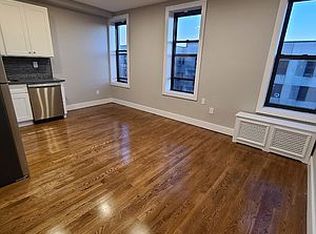 250 Ocean Pkwy #P6, Brooklyn, NY 11218