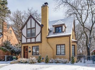 1419 N Jackson St, Waukegan, IL